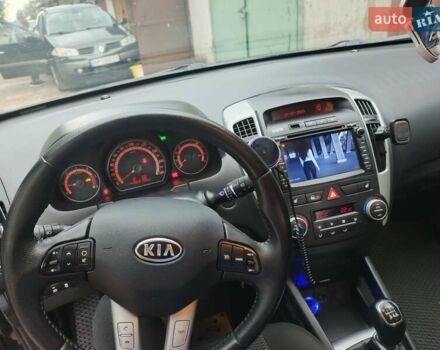 Чорний Кіа Сід, об'ємом двигуна 1.6 л та пробігом 363 тис. км за 6500 $, фото 5 на Automoto.ua