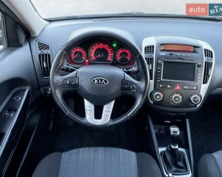 Чорний Кіа Сід, об'ємом двигуна 1.4 л та пробігом 181 тис. км за 7700 $, фото 9 на Automoto.ua