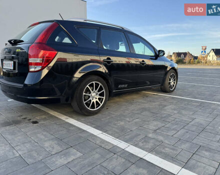 Чорний Кіа Сід, об'ємом двигуна 1.6 л та пробігом 196 тис. км за 7999 $, фото 10 на Automoto.ua