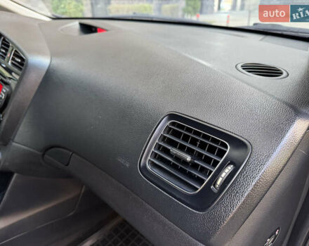 Чорний Кіа Сід, об'ємом двигуна 1.6 л та пробігом 178 тис. км за 8200 $, фото 18 на Automoto.ua