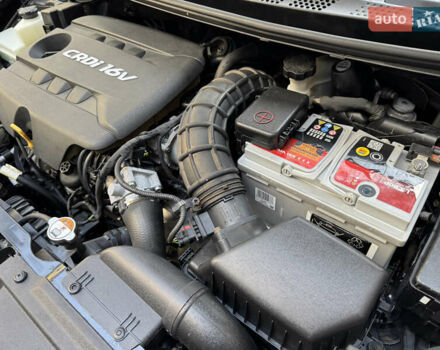 Чорний Кіа Сід, об'ємом двигуна 1.6 л та пробігом 178 тис. км за 8200 $, фото 57 на Automoto.ua