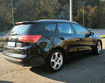 Киа Сид 2013 в Киеве на Automoto.ua Черный Киа Сид, объемом двигателя 1.4 л и пробегом 238 тыс. км за 4498 $, фото 3 на Automoto.ua