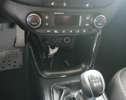 Чорний Кіа Сід, об'ємом двигуна 0 л та пробігом 135 тис. км за 8700 $, фото 15 на Automoto.ua