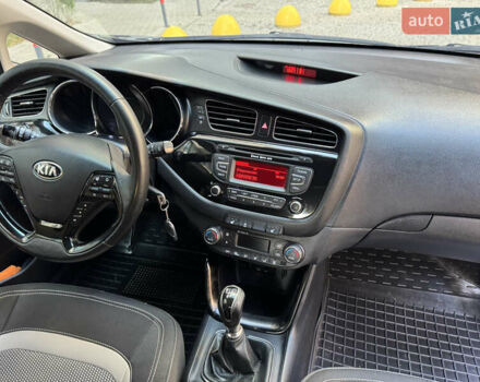 Чорний Кіа Сід, об'ємом двигуна 1.6 л та пробігом 178 тис. км за 8200 $, фото 17 на Automoto.ua