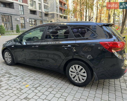 Чорний Кіа Сід, об'ємом двигуна 1.6 л та пробігом 178 тис. км за 8200 $, фото 3 на Automoto.ua