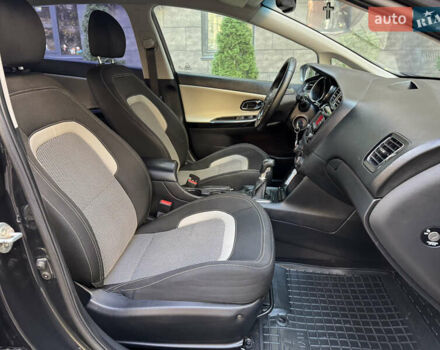 Чорний Кіа Сід, об'ємом двигуна 1.6 л та пробігом 178 тис. км за 8200 $, фото 16 на Automoto.ua