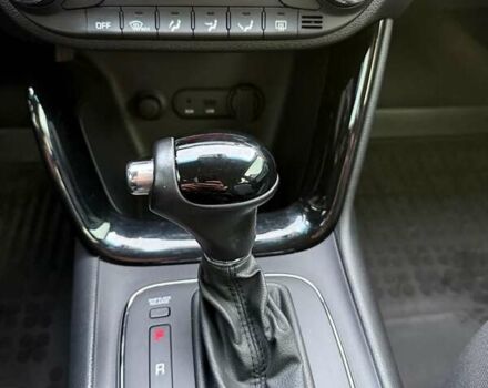 Кіа Сід 2013 у Запоріжжя на Automoto.ua Чорний Кіа Сід, об'ємом двигуна 1.6 л та пробігом 62 тис. км за 11000 $, фото 10 на Automoto.ua