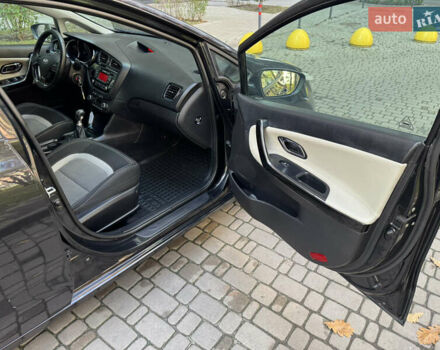Чорний Кіа Сід, об'ємом двигуна 1.6 л та пробігом 178 тис. км за 8200 $, фото 13 на Automoto.ua