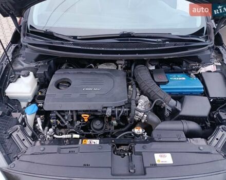 Черный Киа Сид, объемом двигателя 1.58 л и пробегом 207 тыс. км за 11900 $, фото 62 на Automoto.ua