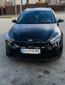 Чорний Кіа Сід, об'ємом двигуна 1.37 л та пробігом 171 тис. км за 11500 $, фото 9 на Automoto.ua