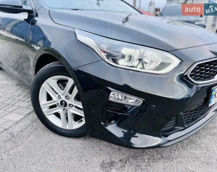 Чорний Кіа Сід, об'ємом двигуна 1.59 л та пробігом 71 тис. км за 15999 $, фото 2 на Automoto.ua