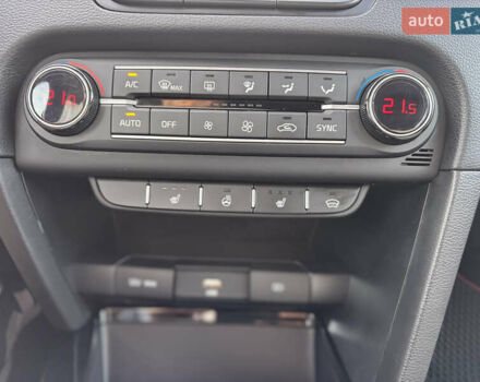 Чорний Кіа Сід, об'ємом двигуна 1.59 л та пробігом 71 тис. км за 15999 $, фото 13 на Automoto.ua