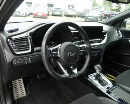 Чорний Кіа Сід, об'ємом двигуна 1.4 л та пробігом 49 тис. км за 14500 $, фото 5 на Automoto.ua