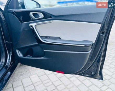 Чорний Кіа Сід, об'ємом двигуна 1.59 л та пробігом 71 тис. км за 15999 $, фото 39 на Automoto.ua