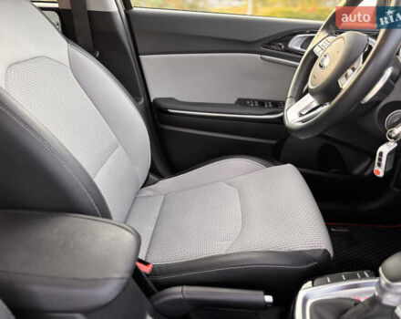 Чорний Кіа Сід, об'ємом двигуна 1.59 л та пробігом 71 тис. км за 15999 $, фото 27 на Automoto.ua