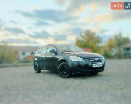 Черный Киа Сид, объемом двигателя 1.4 л и пробегом 330 тыс. км за 3950 $, фото 1 на Automoto.ua