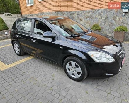 Чорний Кіа Сід, об'ємом двигуна 1.4 л та пробігом 243 тис. км за 5400 $, фото 1 на Automoto.ua