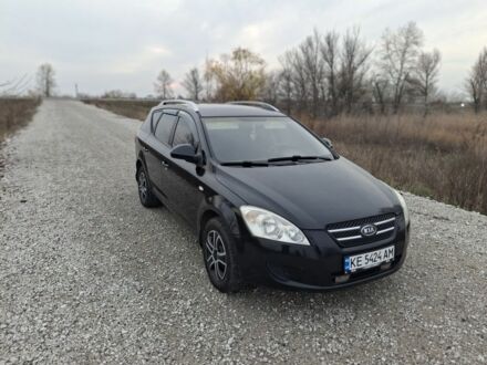 Черный Киа Сид, объемом двигателя 1.6 л и пробегом 282 тыс. км за 5300 $, фото 1 на Automoto.ua