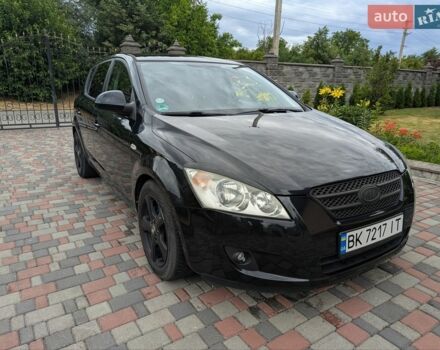 Черный Киа Сид, объемом двигателя 1.4 л и пробегом 243 тыс. км за 5500 $, фото 1 на Automoto.ua