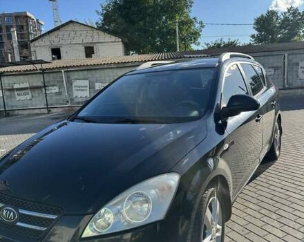Чорний Кіа Сід, об'ємом двигуна 1.6 л та пробігом 300 тис. км за 5800 $, фото 1 на Automoto.ua