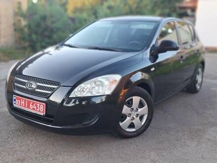 Черный Киа Сид, объемом двигателя 1.4 л и пробегом 170 тыс. км за 5600 $, фото 1 на Automoto.ua