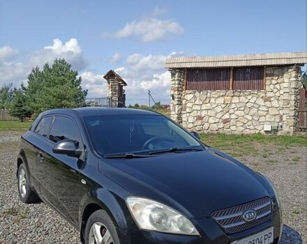 Чорний Кіа Сід, об'ємом двигуна 1.4 л та пробігом 253 тис. км за 4700 $, фото 1 на Automoto.ua