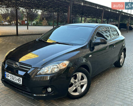 Черный Киа Сид, объемом двигателя 1.4 л и пробегом 188 тыс. км за 4950 $, фото 1 на Automoto.ua
