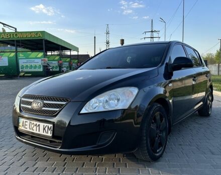 Черный Киа Сид, объемом двигателя 1.4 л и пробегом 168 тыс. км за 4400 $, фото 1 на Automoto.ua