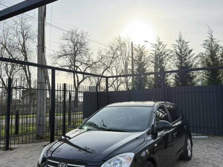 Чорний Кіа Сід, об'ємом двигуна 2 л та пробігом 216 тис. км за 6200 $, фото 1 на Automoto.ua