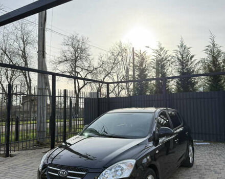 Черный Киа Сид, объемом двигателя 2 л и пробегом 216 тыс. км за 6200 $, фото 1 на Automoto.ua