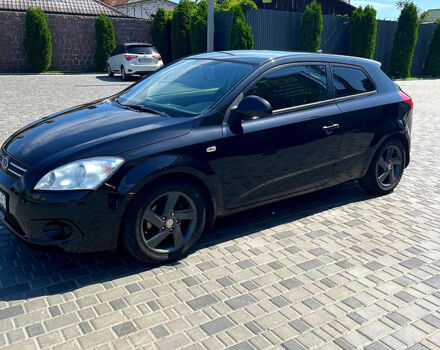 Чорний Кіа Сід, об'ємом двигуна 1.4 л та пробігом 205 тис. км за 5500 $, фото 1 на Automoto.ua