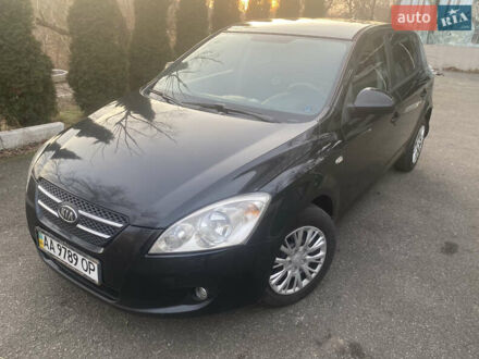 Киа Сид 2008 в Киеве на Automoto.ua Черный Киа Сид, объемом двигателя 2 л и пробегом 270 тыс. км за 4300 $, фото 1 на Automoto.ua