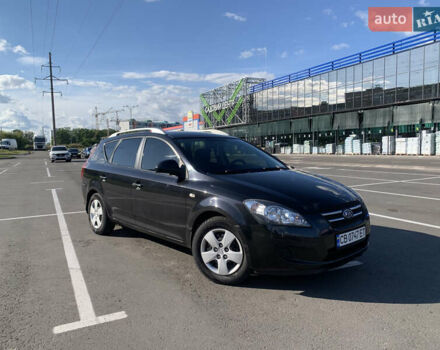 Черный Киа Сид, объемом двигателя 1.6 л и пробегом 243 тыс. км за 5800 $, фото 1 на Automoto.ua