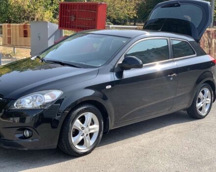 Чорний Кіа Сід, об'ємом двигуна 0 л та пробігом 152 тис. км за 7000 $, фото 1 на Automoto.ua