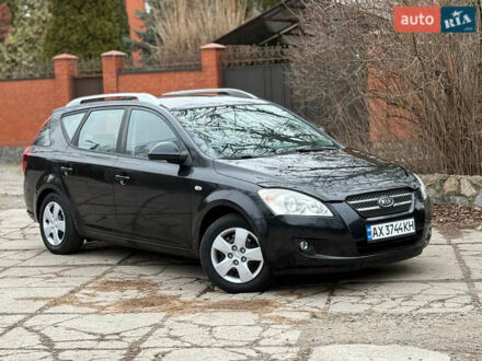 Черный Киа Сид, объемом двигателя 1.4 л и пробегом 260 тыс. км за 5300 $, фото 1 на Automoto.ua
