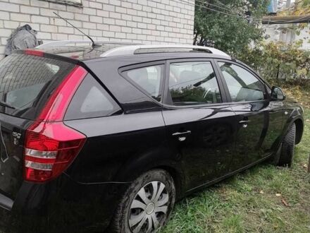 Черный Киа Сид, объемом двигателя 1.4 л и пробегом 175 тыс. км за 5700 $, фото 1 на Automoto.ua