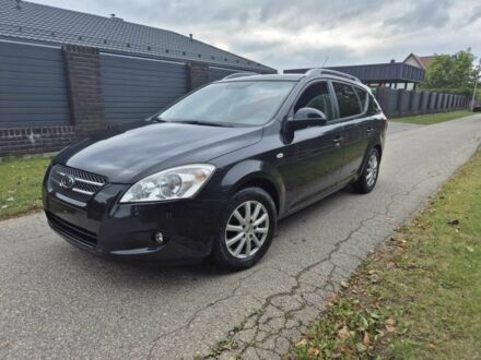 Черный Киа Сид, объемом двигателя 1.6 л и пробегом 230 тыс. км за 3100 $, фото 1 на Automoto.ua