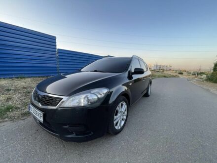 Чорний Кіа Сід, об'ємом двигуна 1.6 л та пробігом 283 тис. км за 5200 $, фото 1 на Automoto.ua