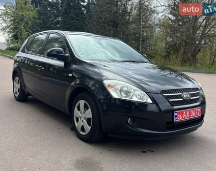 Черный Киа Сид, объемом двигателя 1.4 л и пробегом 177 тыс. км за 5350 $, фото 1 на Automoto.ua
