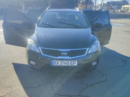 Черный Киа Сид, объемом двигателя 1.4 л и пробегом 200 тыс. км за 5600 $, фото 1 на Automoto.ua