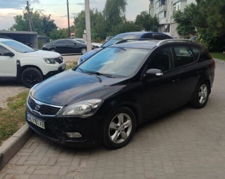 Чорний Кіа Сід, об'ємом двигуна 1.6 л та пробігом 300 тис. км за 4700 $, фото 1 на Automoto.ua