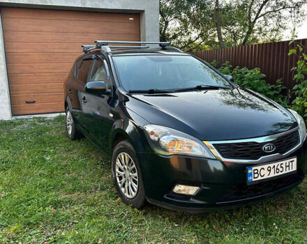Черный Киа Сид, объемом двигателя 1.6 л и пробегом 305 тыс. км за 5750 $, фото 1 на Automoto.ua