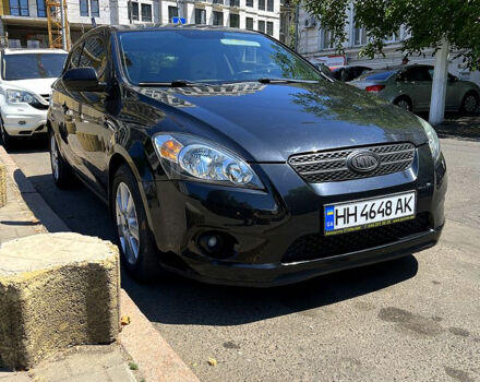 Чорний Кіа Сід, об'ємом двигуна 1.6 л та пробігом 273 тис. км за 5600 $, фото 1 на Automoto.ua