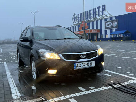 Чорний Кіа Сід, об'ємом двигуна 1.6 л та пробігом 283 тис. км за 8200 $, фото 1 на Automoto.ua