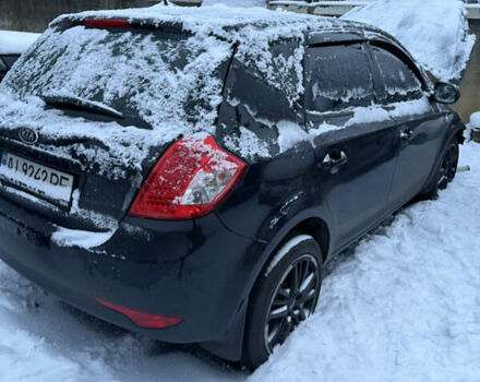 Черный Киа Сид, объемом двигателя 1.59 л и пробегом 300 тыс. км за 2150 $, фото 1 на Automoto.ua