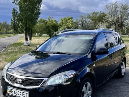 Киа Сид 2011 в Каменское - Днепродзержинск на Automoto.ua Черный Киа Сид, объемом двигателя 1.6 л и пробегом 221 тыс. км за 6650 $, фото 1 на Automoto.ua