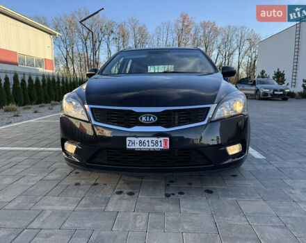 Черный Киа Сид, объемом двигателя 1.6 л и пробегом 196 тыс. км за 7999 $, фото 1 на Automoto.ua