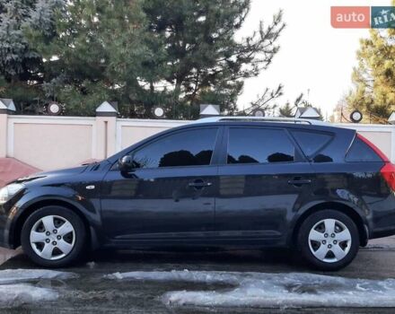 Чорний Кіа Сід, об'ємом двигуна 1.59 л та пробігом 206 тис. км за 7900 $, фото 1 на Automoto.ua