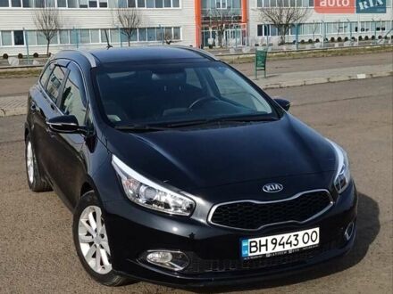 Кіа Сід 2013 у Ужгороді на Automoto.ua Чорний Кіа Сід, об'ємом двигуна 1.6 л та пробігом 149 тис. км за 8500 $, фото 1 на Automoto.ua