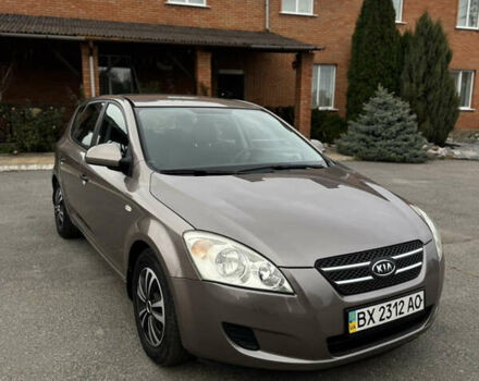 Коричневый Киа Сид, объемом двигателя 1.6 л и пробегом 175 тыс. км за 5200 $, фото 1 на Automoto.ua